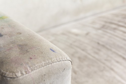How to Clean Fabric Sofa Naturally?
